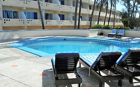 Hotel Las Jacarandas